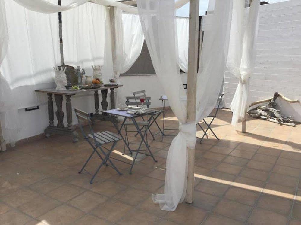 레조디칼라브리아 Il Giardino D'Ulisse B&B 외부 사진
